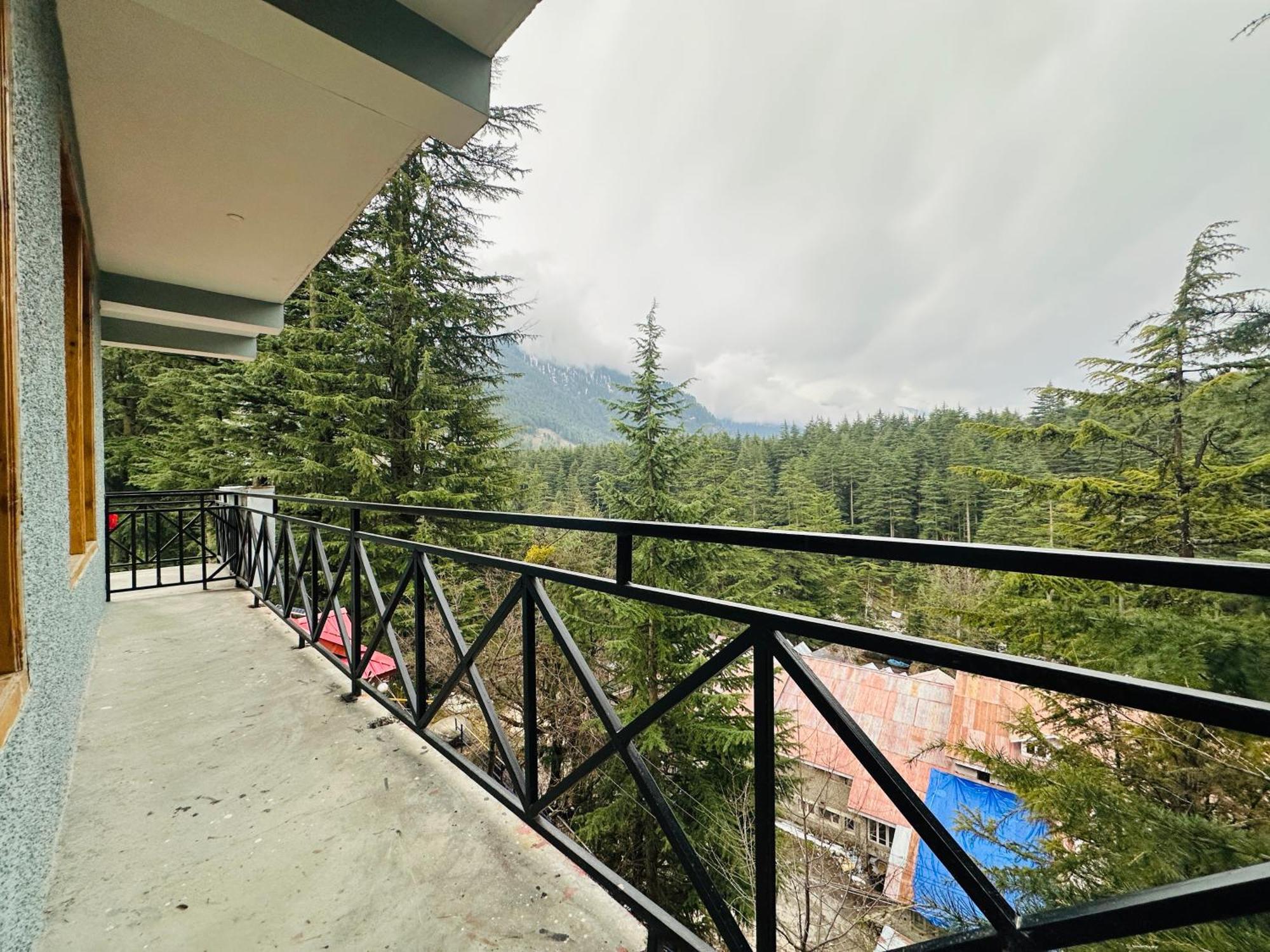 Red House Cafe And Inn 马拉里 外观 照片